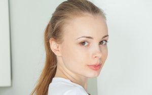 18 year old girl Emily Bender loses her virginity during sex on a leather sofa